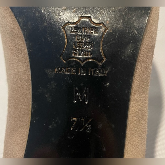 YVES SAINT LAURENT Vintage Tan Suede Pumps Heels Women’s Size 7 1/2 - Picture 7 of 8